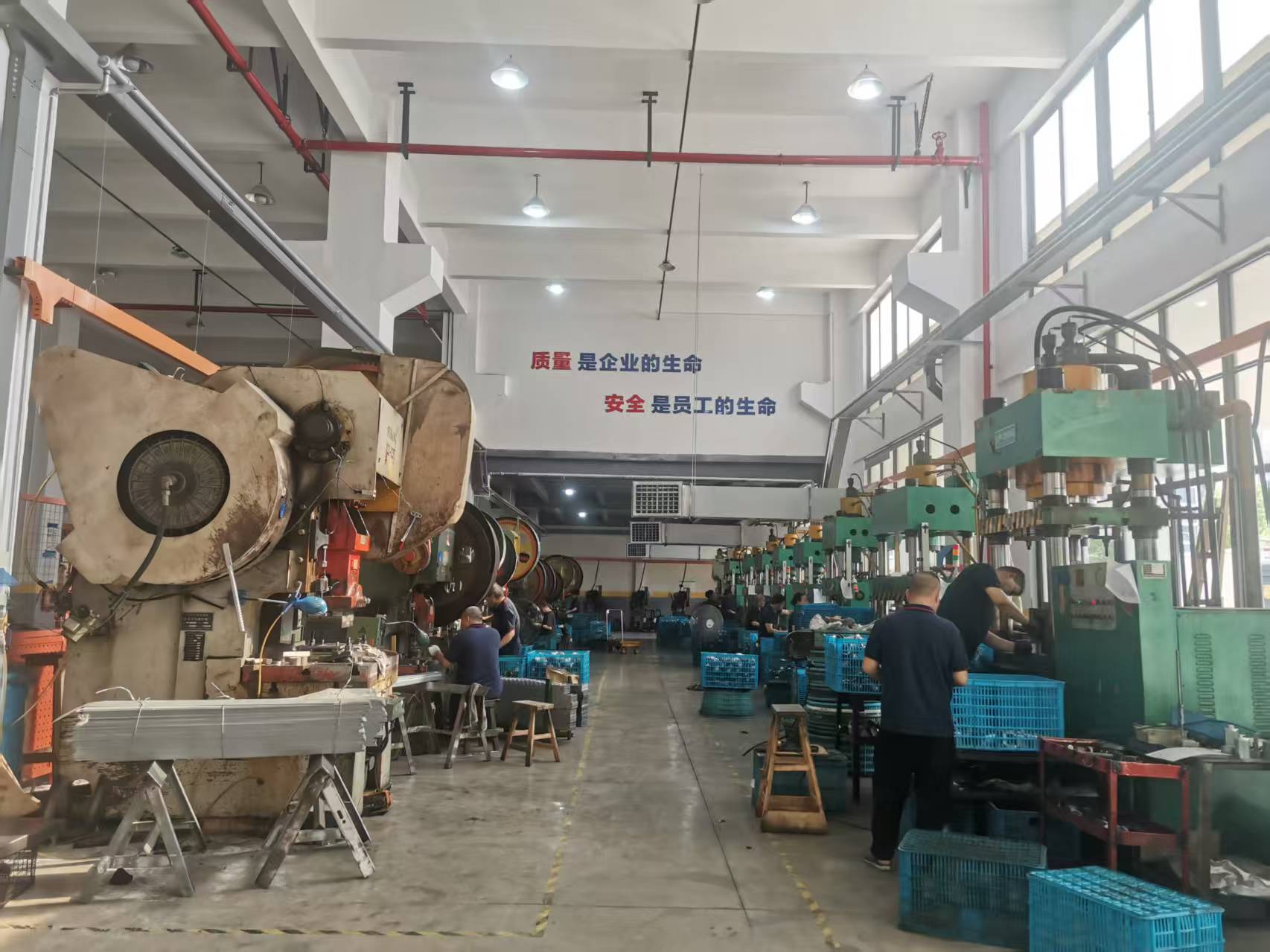 多忙な作業の中でも秩序正しく、品質は未来を導く：Yaodong Workshop は厳格に品質を管理し、製品競争のための強固な「堀」を構築